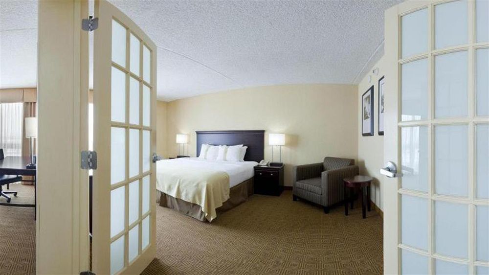 Holiday Inn South Plainfield-Piscataway By Ihg Eksteriør bilde